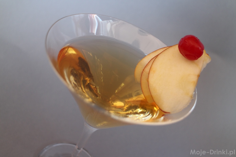 Apple pie martini